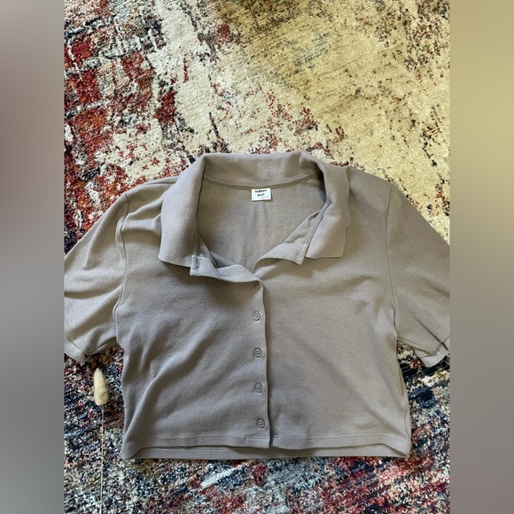 Sunday best aritzia top! - Picture 3 of 3